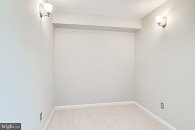 10725 West Dr, Fairfax, VA 22030 - photo 7