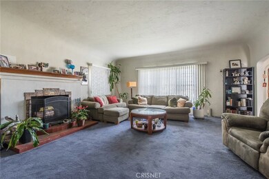 2207 S Victoria Ave, Los Angeles, CA 90016 - photo 7