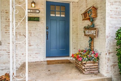 1308 Magnolia St, Gainesville, TX 76240 - photo 5