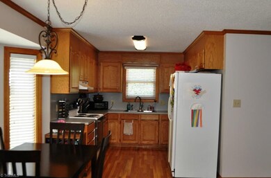 112 Marian Ln, Statesville, NC 28625 - photo 7