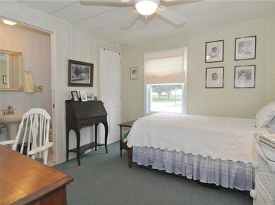 25 Holiday Ct, Wakefield, RI 02879 - photo 6