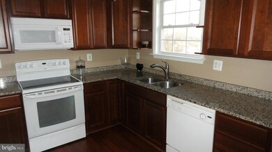 230 Elizabeth Ave, Brooklyn, MD 21225 - photo 3