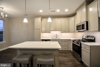 778 W 2nd St, Lansdale, PA 19446 - photo 5