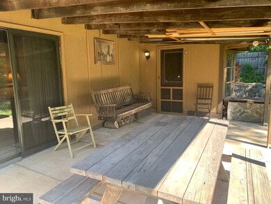 1886 Black Oak Rd, Warfordsburg, PA 17267 - photo 4