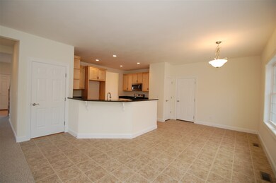 64 Brookview Dr, Hooksett, NH 03106 - photo 6