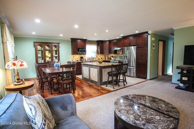 3 Dutchess Ct, Saratoga Springs, NY 12866 - photo 5