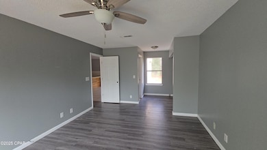 632 Carver Cir, Alford, FL 32420 - photo 6