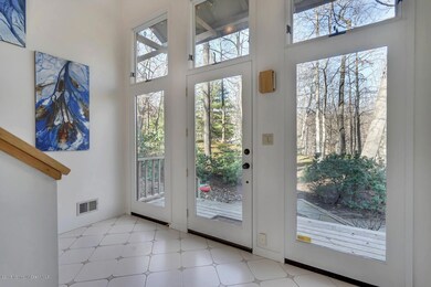 7 Williamson Ct Middletown NJ-large-009-