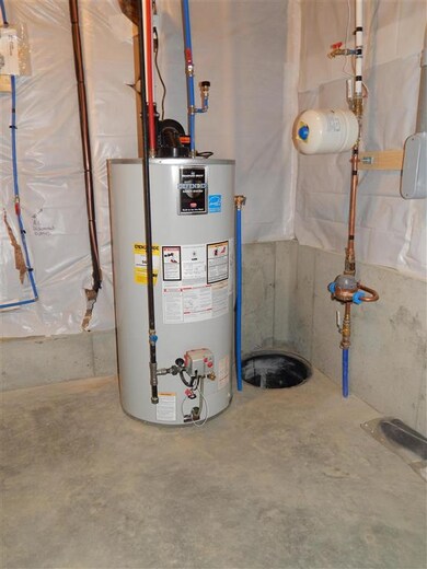 42 Huntington Way unit 18, Kittery, ME 03904 - photo 4