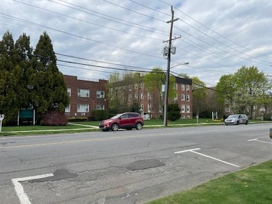 230 Central Ave unit 1C, Lawrence, NY 11559 - photo 3