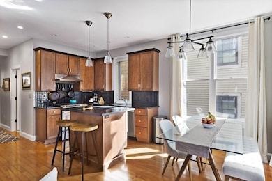 589 E 2nd St unit 1, Boston, MA 02127 - photo 2