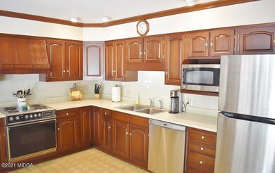 5671 Kentucky Downs Dr, Macon, GA 31210 - photo 4