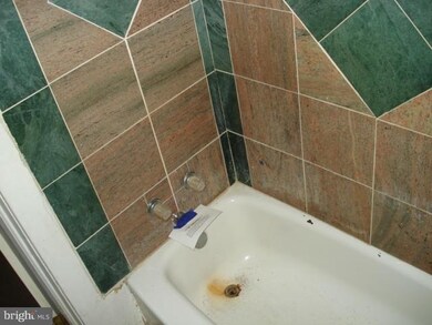 4104 Parkwood Ave, Baltimore, MD 21206 - photo 2