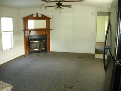 4213 Wells Dr unit 5, Pearland, TX 77584 - photo 5