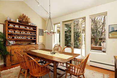1220MtnViewDr_CREST018