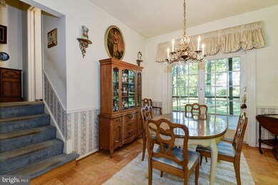 13221 Ronehill Dr, Beltsville, MD 20705 - photo 5