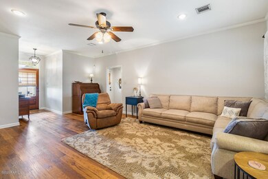 5180 Alfred Dr-3