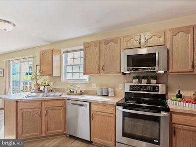 151 Peter Rabbit Dr, Ranson, WV 25438 - photo 6