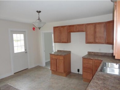 4 S Main St, Pittsfield, NH 03263 - photo 3