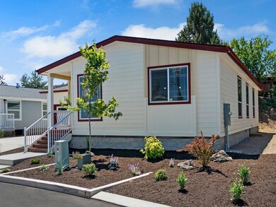 29-web-or-mls-20737 My Longest Way, Bend