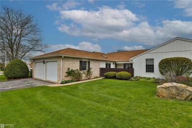 5759 Burning Tree Ln, Macungie, PA 18062 - photo 4