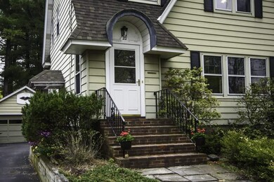 22 Roweland Ave, Delmar, NY 12054 - photo 2