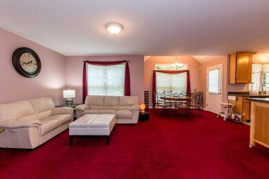 6 Woodlark Dr unit B, Norton, MA 02766 - photo 4