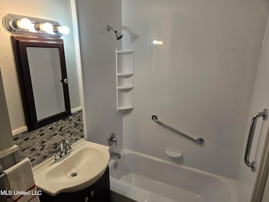 110 Constance St, Picayune, MS 39466 - photo 7