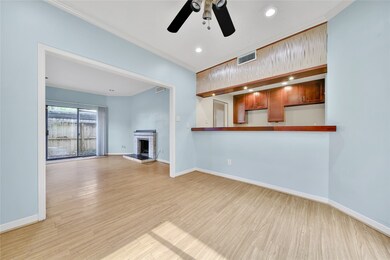 10137 Waterstone Dr, Houston, TX 77042 - photo 7