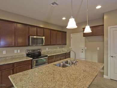 006_Kitchen Island wPendants