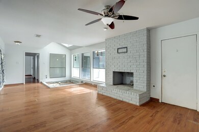 8715 Wildforest Dr, Houston, TX 77088 - photo 5