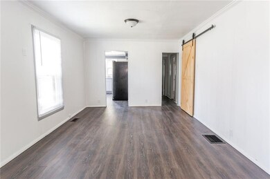 1101 W 1st St, Anderson, IN 46016 - photo 2