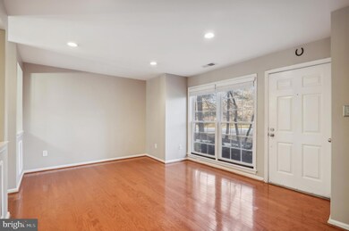 5702 Brewer House Cir unit T3, Rockville, MD 20852 - photo 3