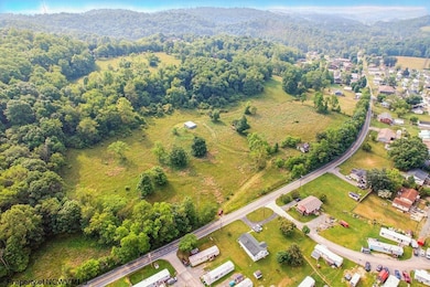 956 Middletown Rd, Shinnston, WV 26431 - photo 6