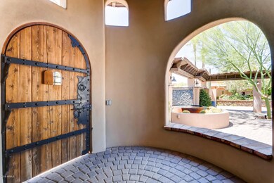 5802 E Onyx Ave Paradise-large-004-5-Ext