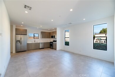 1807 S Longwood Ave, Los Angeles, CA 90019 - photo 4
