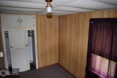 830 Roosevelt Blvd, Osceola, IA 50213 - photo 5