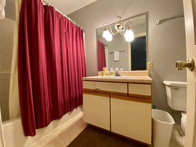 9383 S Pointe Retreat Dr unit 69, Bloomington, IN 47401 - photo 6