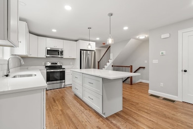 57 Castine St, Worcester, MA 01606 - photo 4