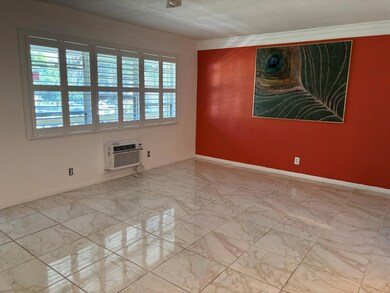 87 Windsor D, West Palm Beach, FL 33417 - photo 2