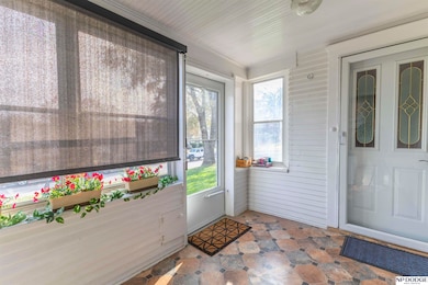 2424 S 23rd St, Omaha, NE 68108 - photo 5