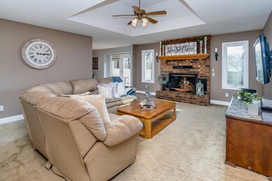 3420 W Camelot St-6