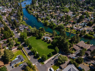1037 NW Albany Ave, Bend, OR 97701 - photo 2