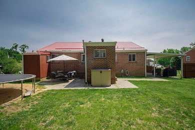 206 Broce Dr, Blacksburg, VA 24060 - photo 4