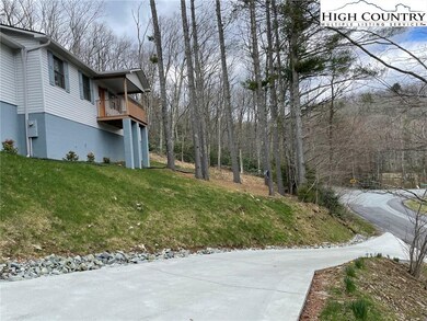 564 Aho Rd, Blowing Rock, NC 28605 - photo 4