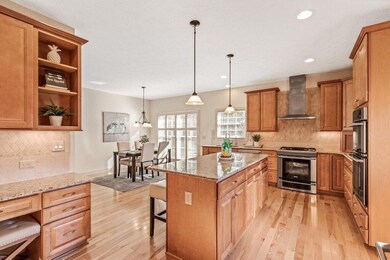 ISLAND KITCHEN