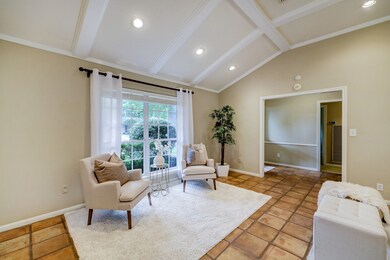 10011 Overbrook Ln, Houston, TX 77042 - photo 7