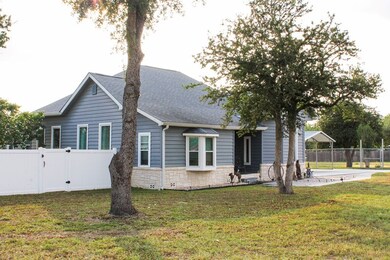 1301 N Madison Ave, Beeville, TX 78102 - photo 4