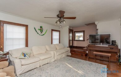 2219 Oak Grove Place, Toledo, OH 43613 - photo 2