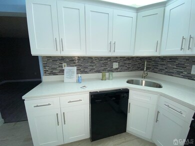 216 Sapphire Ln, Franklin Park, NJ 08823 - photo 7